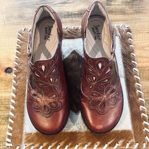 Jambu Waywood Shoes w/Wood Heels EUC